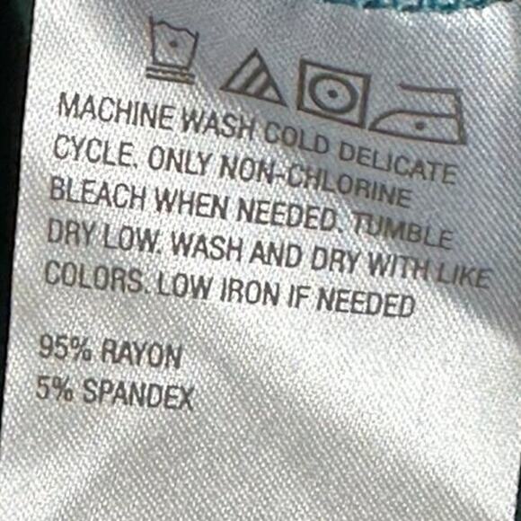 NWT IMAN Peplum Top Womens XS Blue V-Neck Smocked Balloon Sleeve Lightweight - Picture 6 of 6